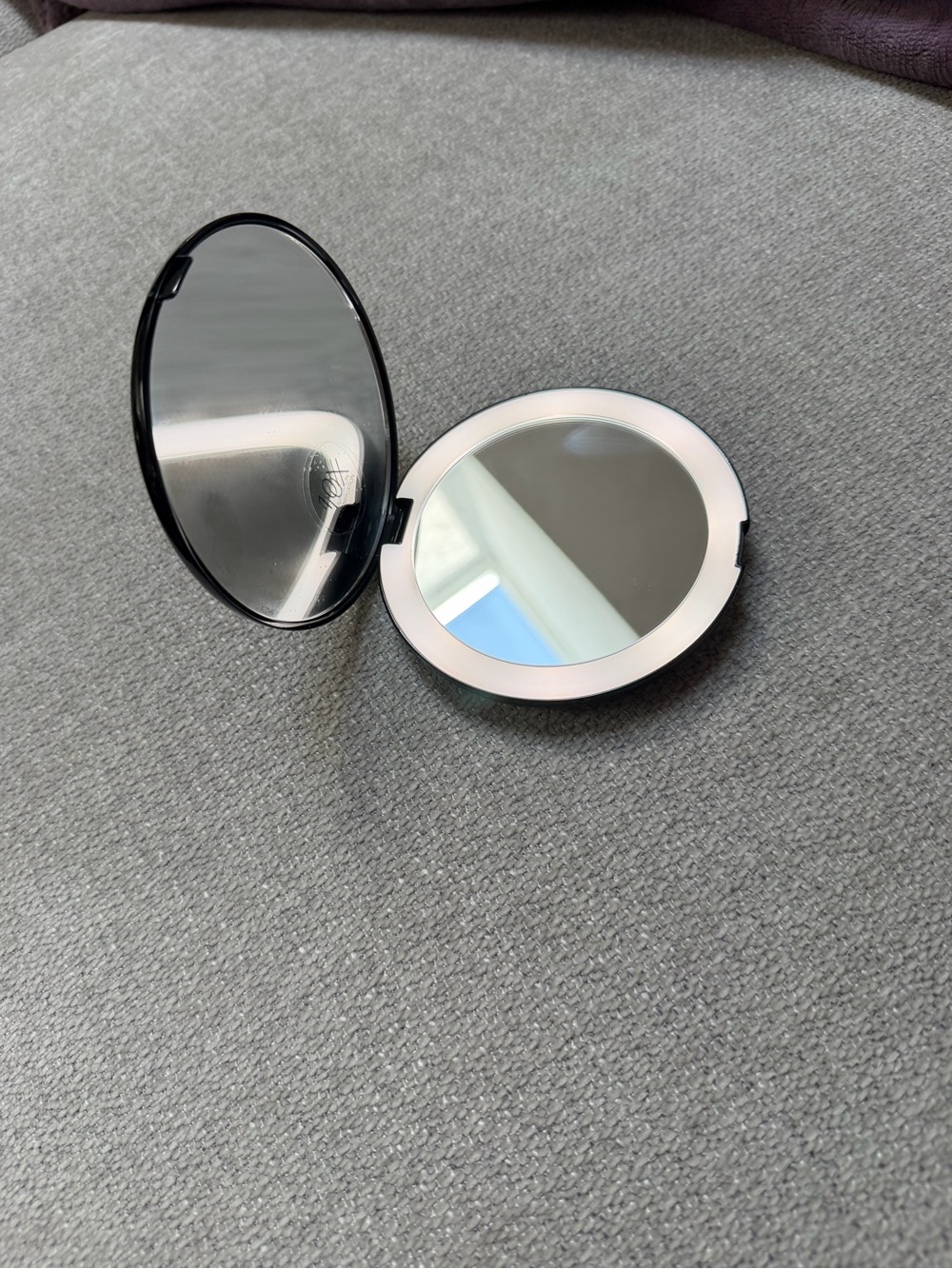 Fancii Compact Mirror
